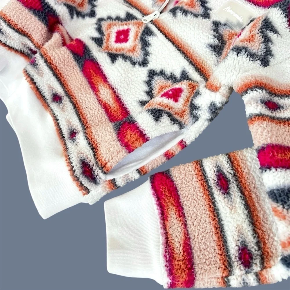 Abercrombie Kids Half Zip Fleece Pullover Sweatshirt White Aztec Print Size 5/6